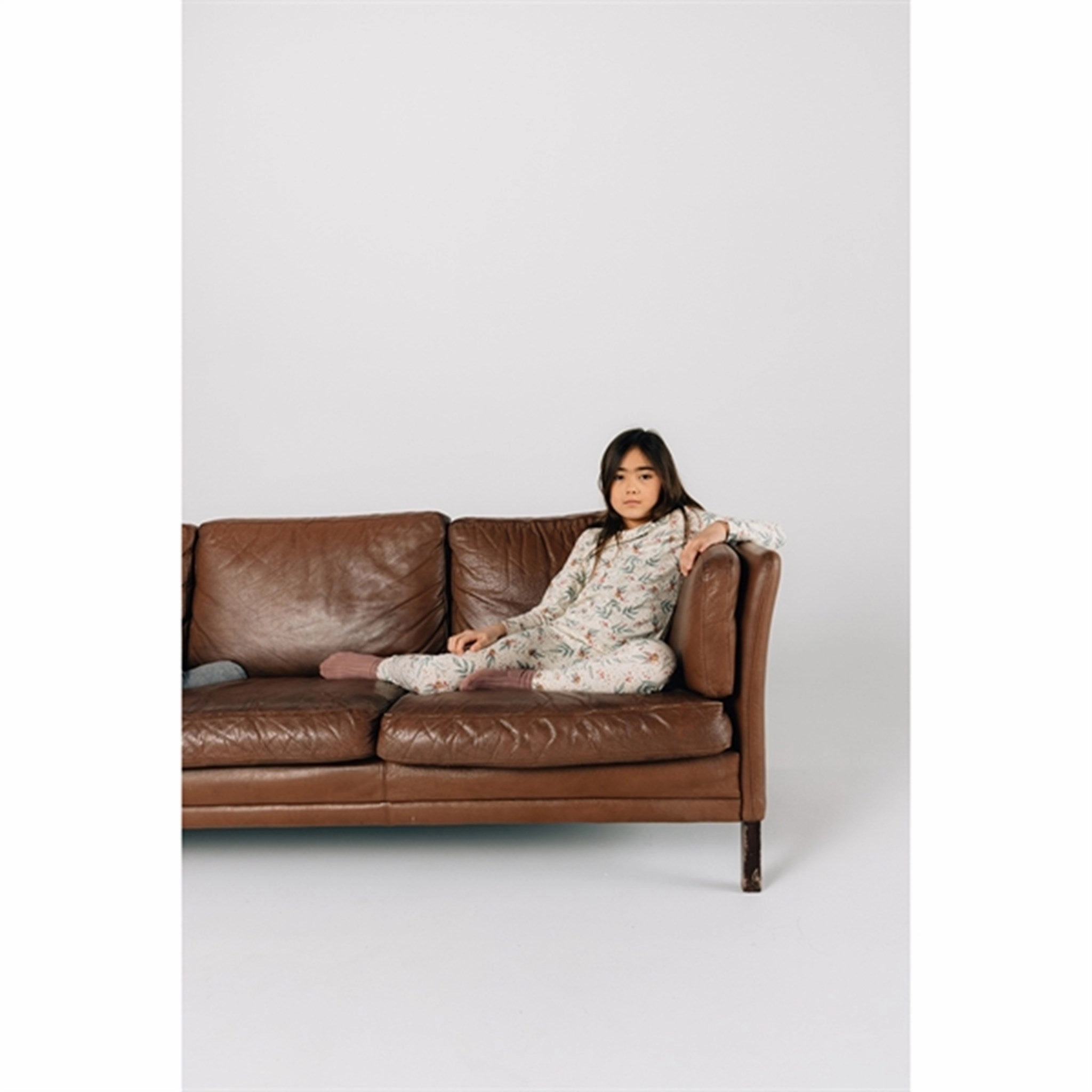 Roomy Fit Slow Evening The New White Swan Bell Aop Holiday Pyjamas