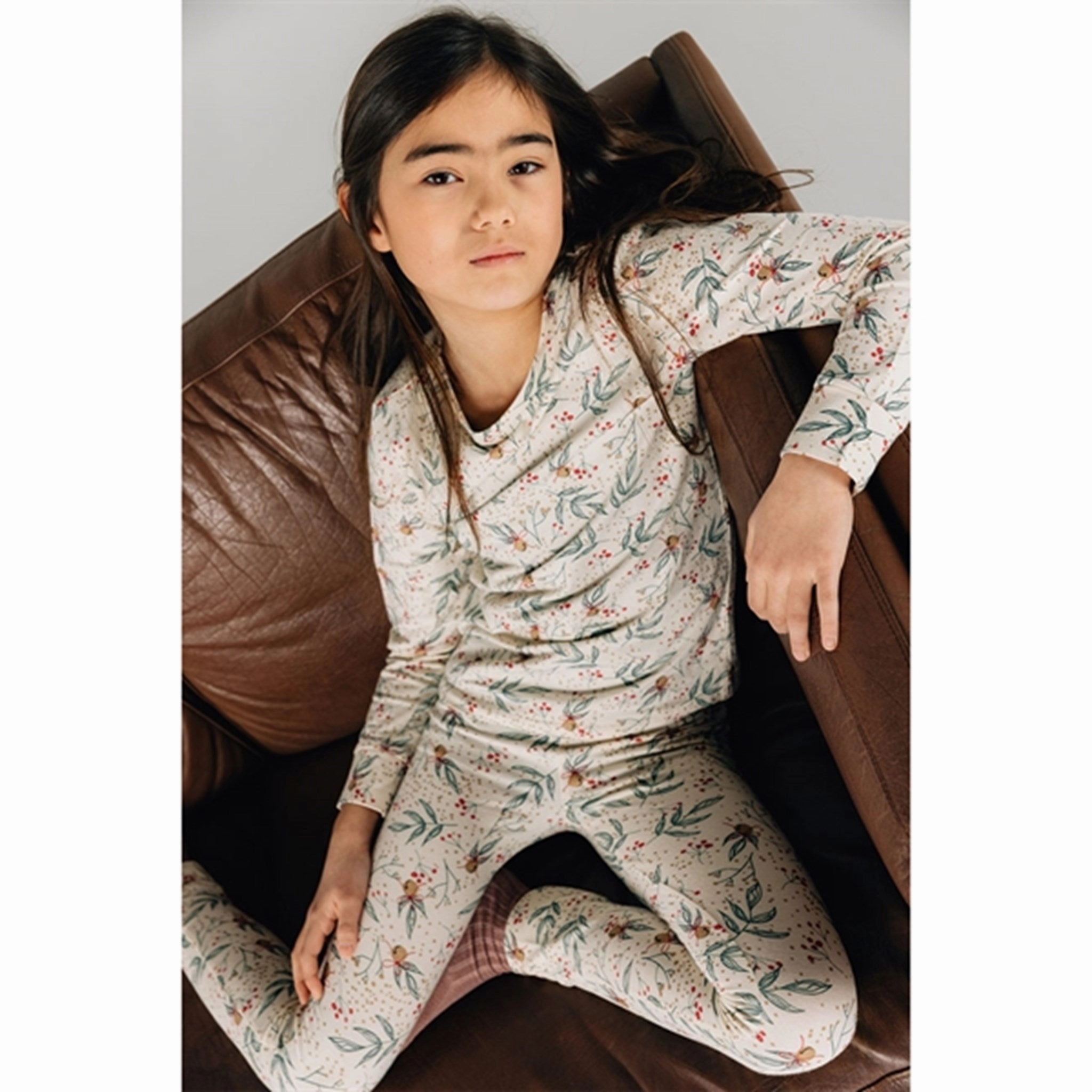 Comfort First Breathe Room The New White Swan Bell Aop Holiday Pyjamas