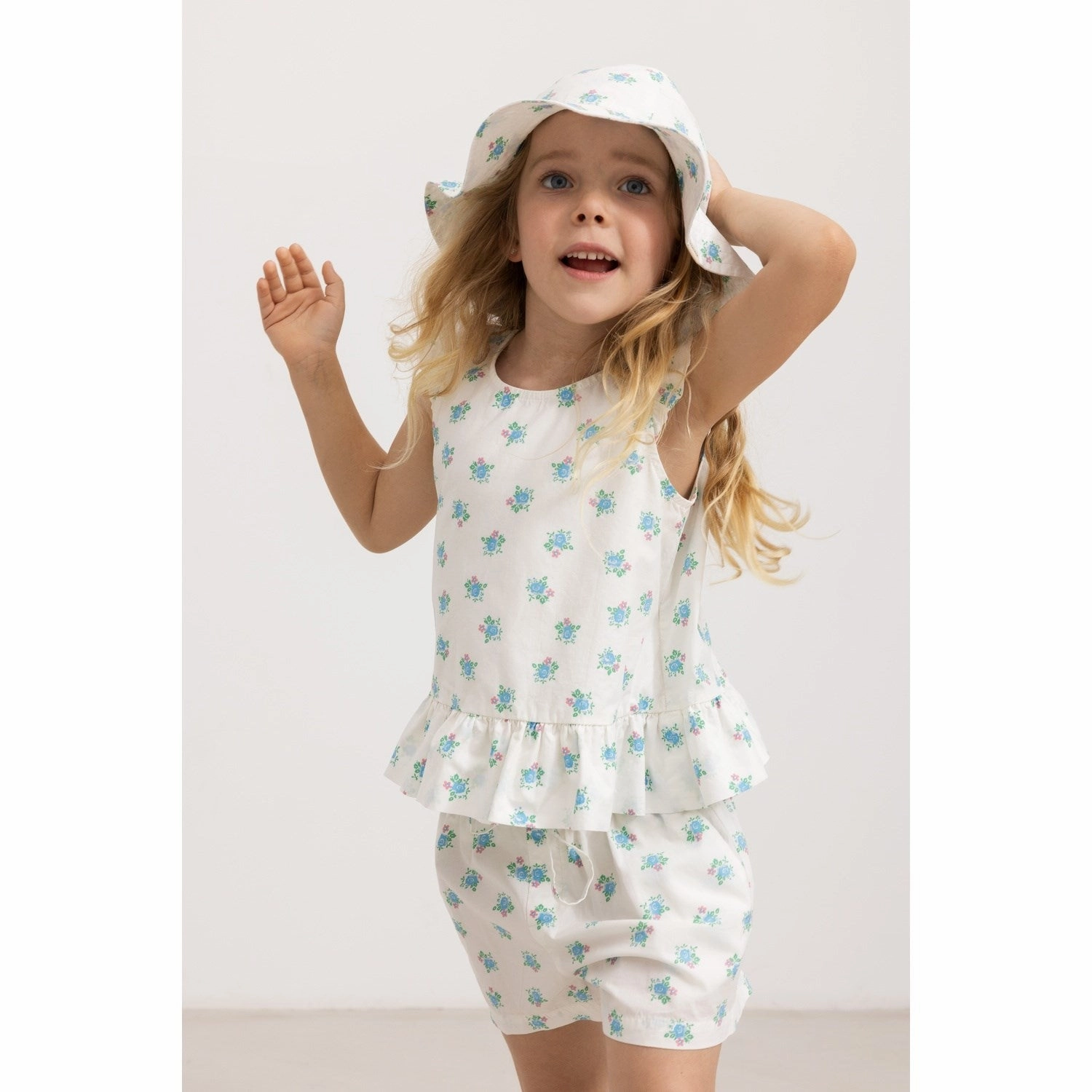 MarMar Poplin Summer Bouquet Pina Shorts Trendy Style Free Movement