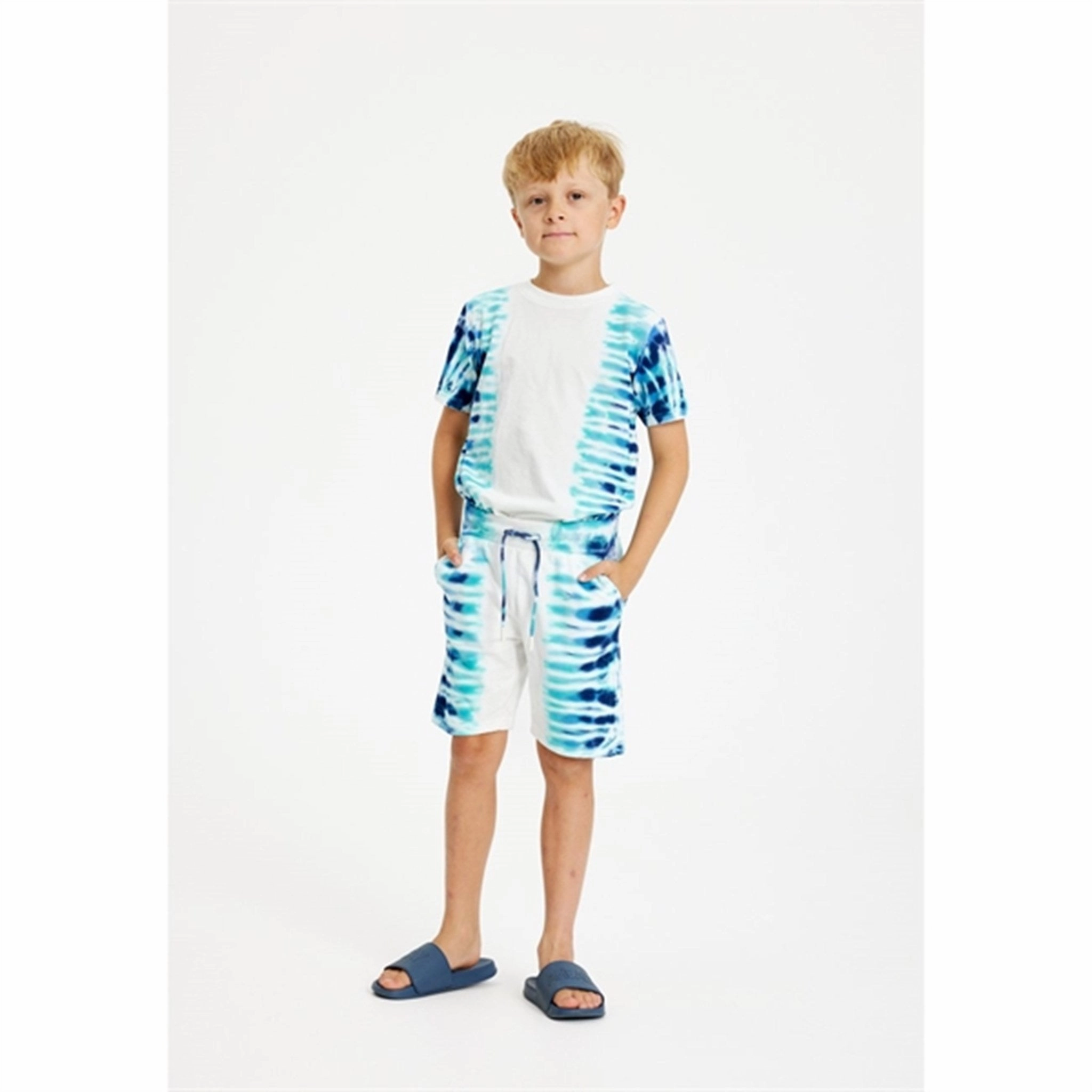 Timeless Look THE NEW White Swan Gabriel Sweat Shorts