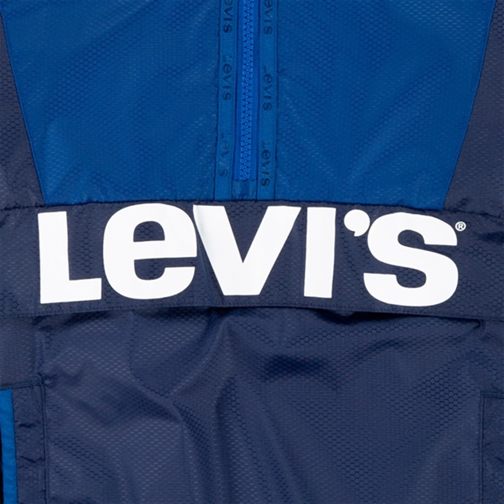 Levi's Colorblocked Anorak Blue suitable for cosplay