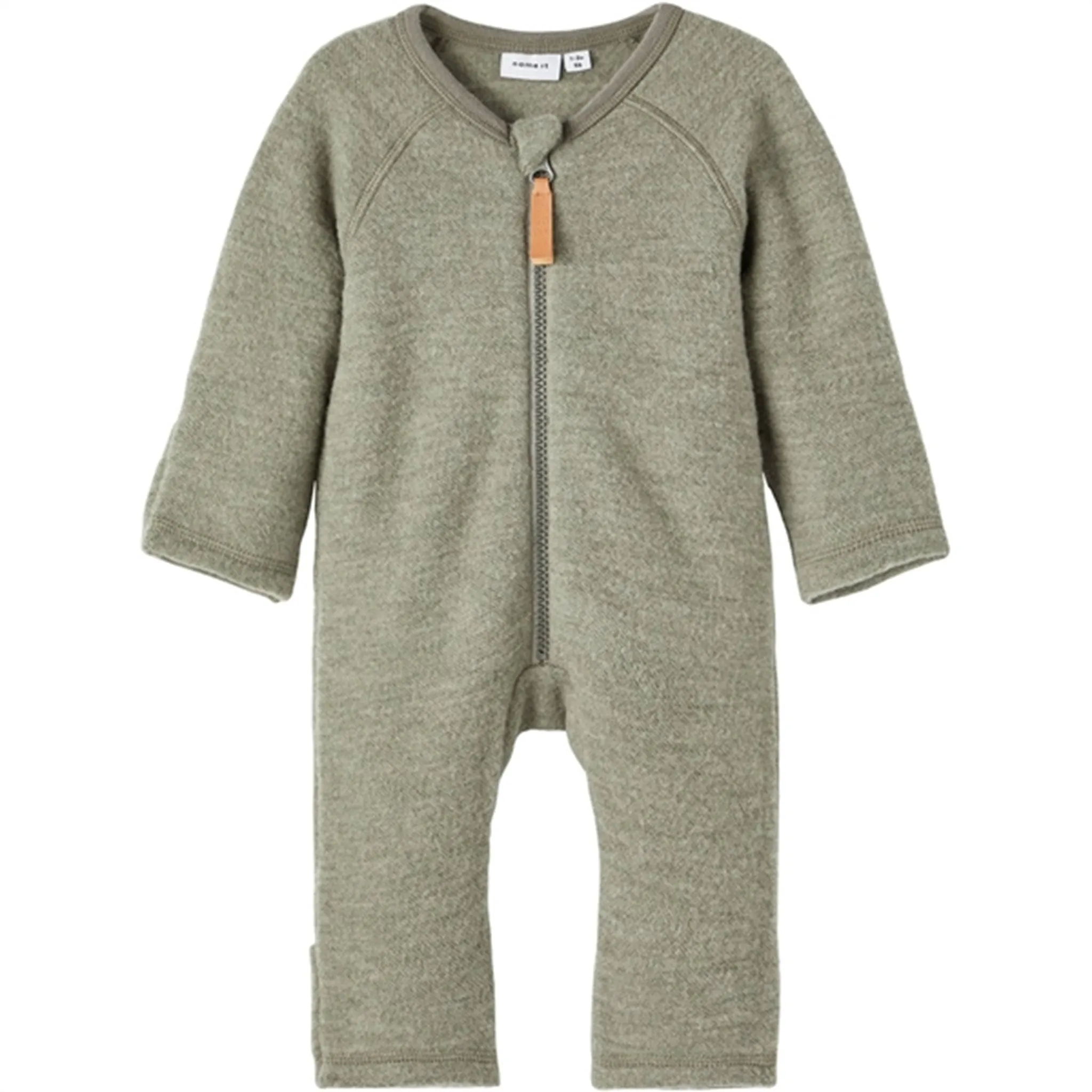 Name it Vetiver Wmino Wool Onesie and Cozy relaxed blouse. Flap-Detail