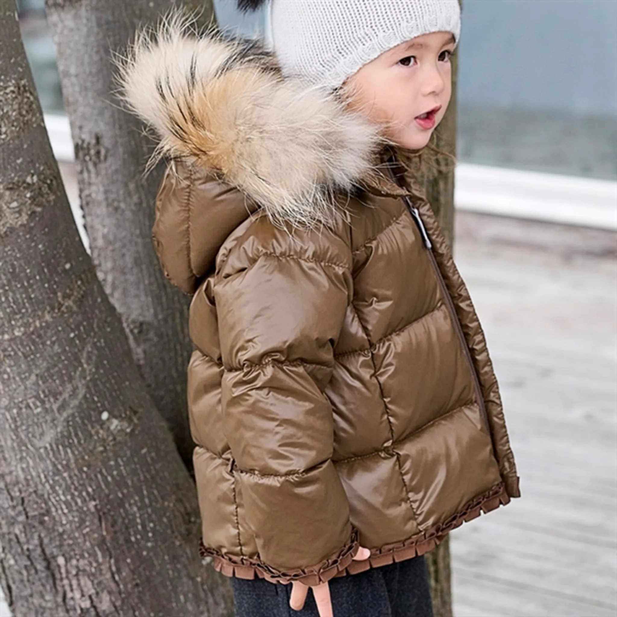 High-Fashion Panelled-Design Ver de Terre Featherlight Baby Girls Down Jacket w. Fur Kangaroo