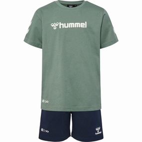 Hummel Laurel Wreath Novet Shorts Set cycling clothing fitness industry