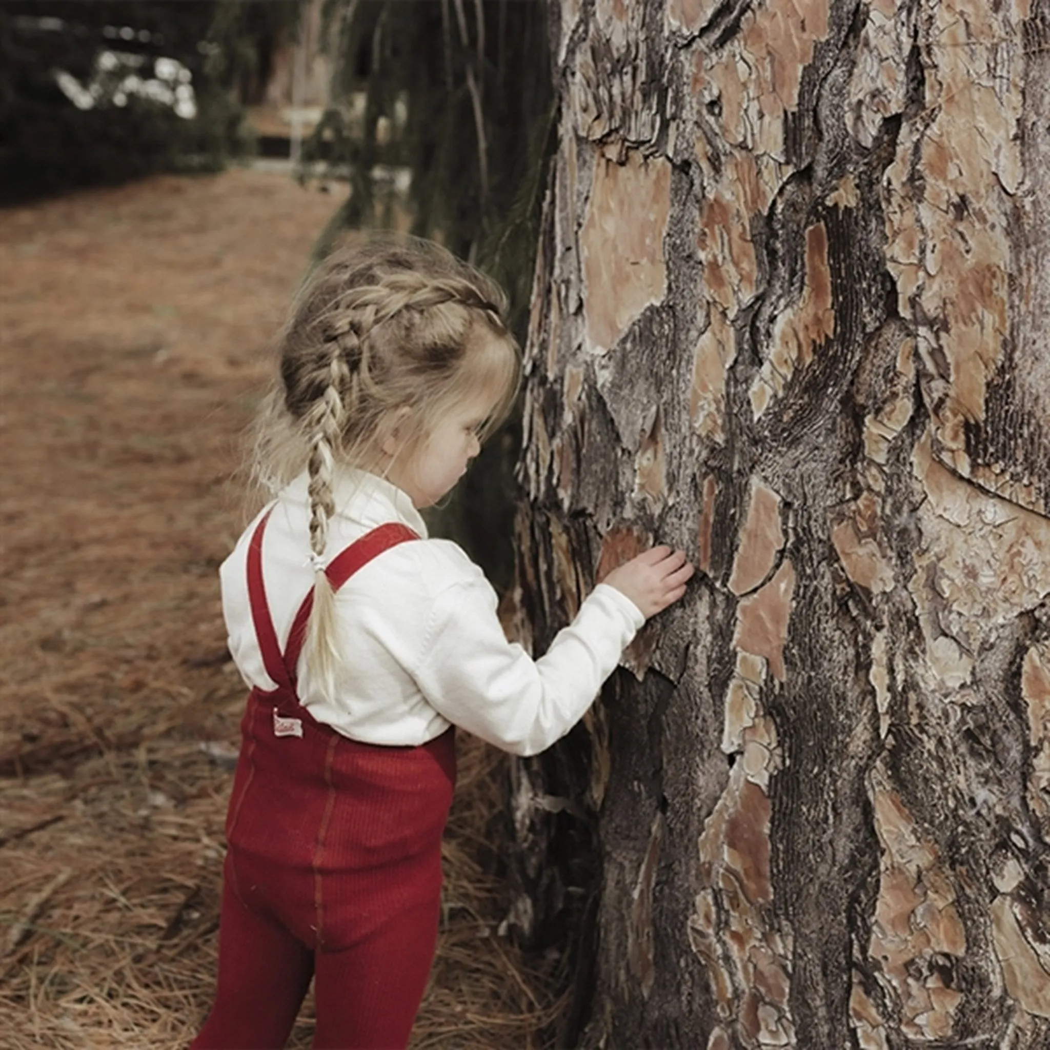 Silly Silas Footed Tights Maple Leaf Textured-design