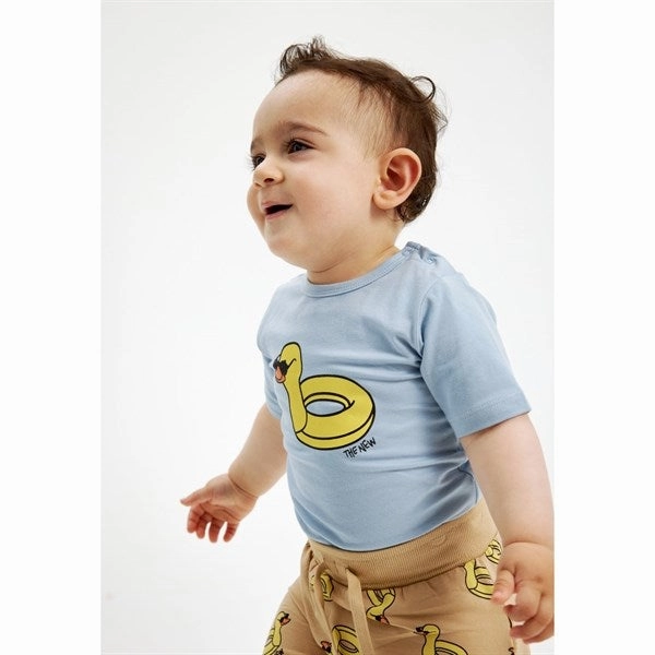 Versatile Wear THE NEW Siblings Cornstalk Rubber Duck AOP Kubber Shorts